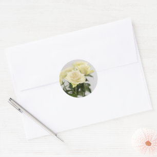 Weiße Rosenblumen Elegante Blumenfotografie Runder Aufkleber