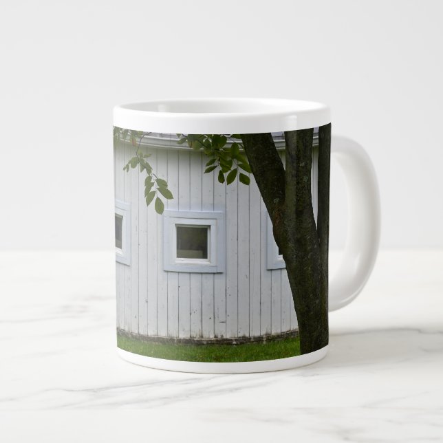Weiße Scheune Jumbo-Tasse (Vorderseite Rechts)