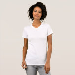 Weiße, schlanke T - Shirt<br><div class="desc">Zurück zu den Grundlagen sah nie besser aus. Dieses meistverkaufte Damentee von Bella Leinwand ist ein vielseitiges Muss für jeden Damenschrank. Trage es zur Arbeit oder in Deiner Freizeit. Mit einem Blazer oder Pullover kombiniert ist es im Handumdrehen zum Ausgehen tauglich. Besonders weich und leicht. Größe & Fit Model ist...</div>