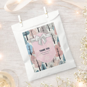 Weiße Schleife Winterwald Schneeflocken Babyparty Geschenktütchen