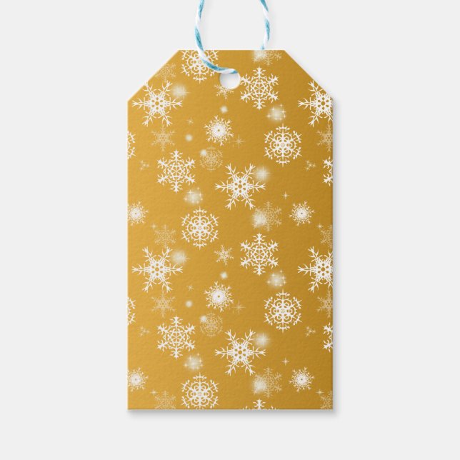 Weiße Schneeflocken im Freien. Geschenkanhänger (Vorderseite)