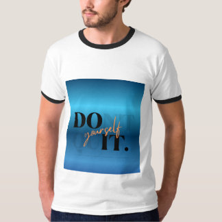 Weiße, schwarze Ringerringer-T-Shirt mit Text  T-Shirt