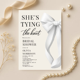 Weiße Sie bindet den Knoten Elegante Bridal Shower Einladung