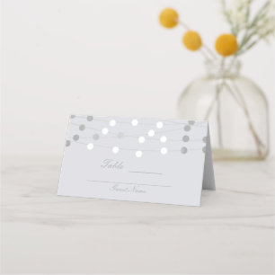 Weiße Silberreihenleuchten Moderner Hochzeitstisch Platzkarte