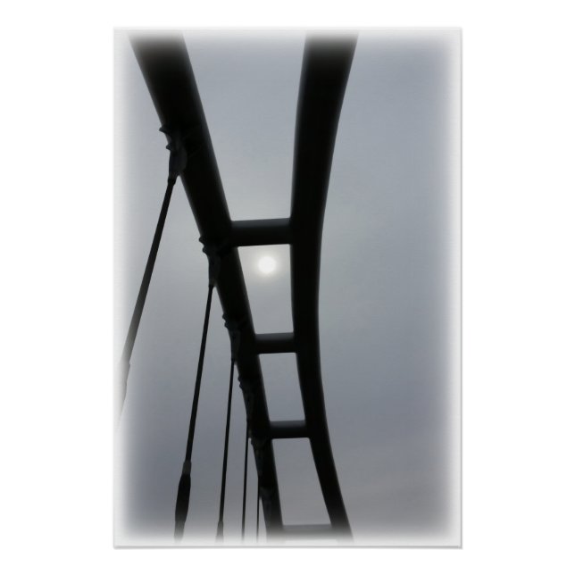 Weiße Sonne über der Brücke Poster (Vorderseite)