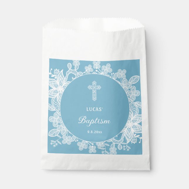 Weiße Spitze auf Pastellblauer Taufe Geschenktütchen (Vorderseite)