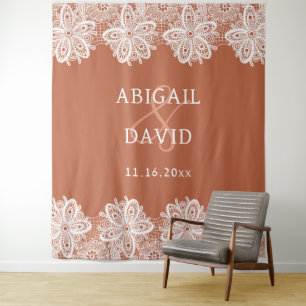 Weiße Spitze auf Terracotta Hochzeit Hintergrund Wandteppich