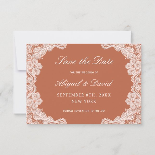 Weiße Spitzen auf Terracotta Hochzeit retten Datum Save The Date (Vorderseite)