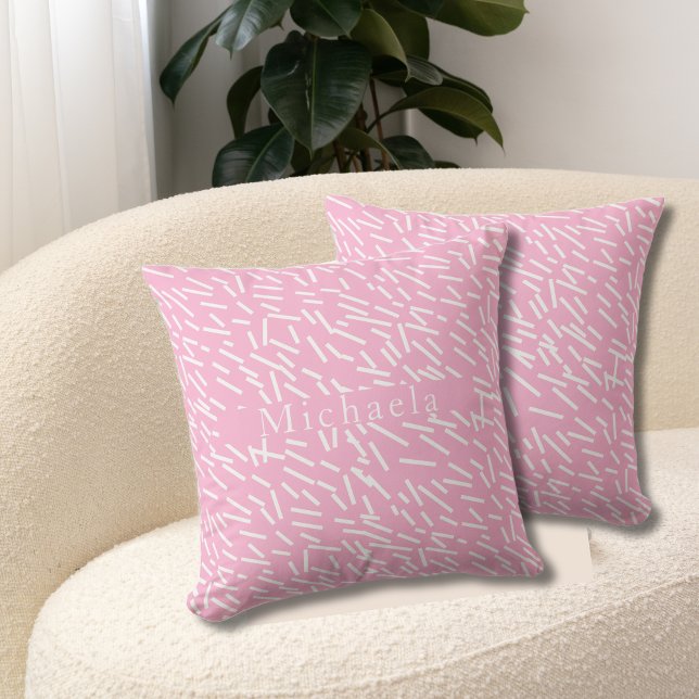 Weiße Sprinklen auf rosa Hintergrundname Text Kissen (Pink & white Sprinkles Throw pillow, customizable name. Multilingual Project. Bilingual text option.)