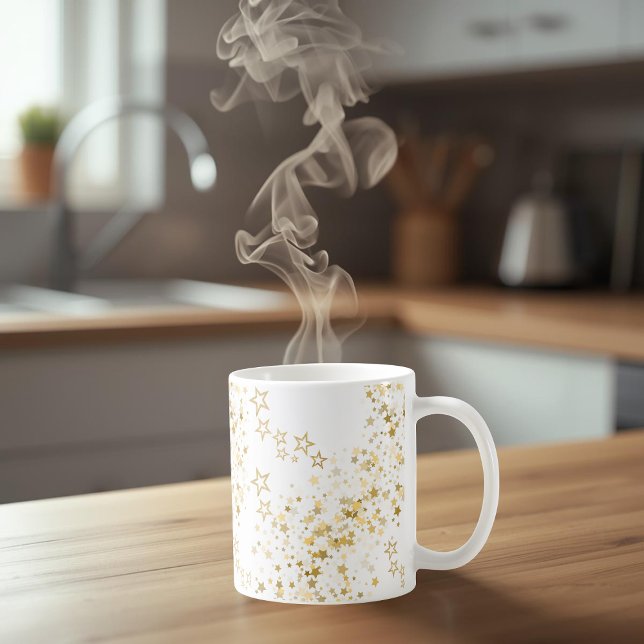 Weiße Tasse mit goldenen Sternen (Von Creator hochgeladen)