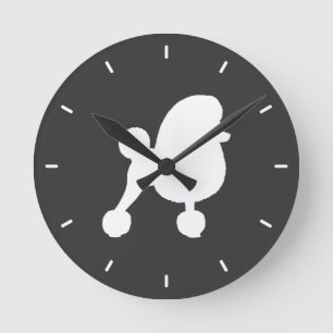 Weiße Toy-Pudel-Silhouette Runde Wanduhr