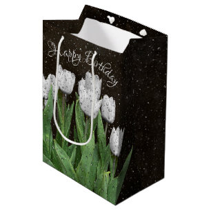 Weiße Tulips Geburtstag mit Raindrops Mittlere Geschenktüte