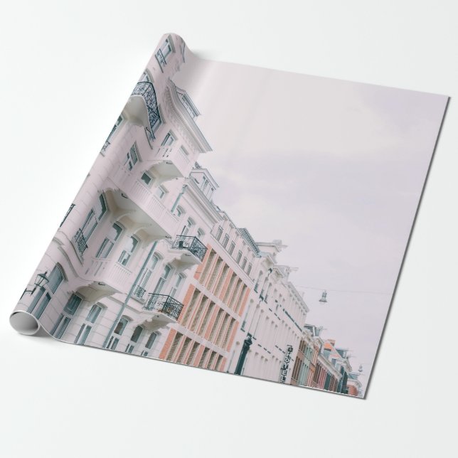 WEISSE UND BROWNE GEBÄUDE GESCHENKPAPIER (Ungerollt)