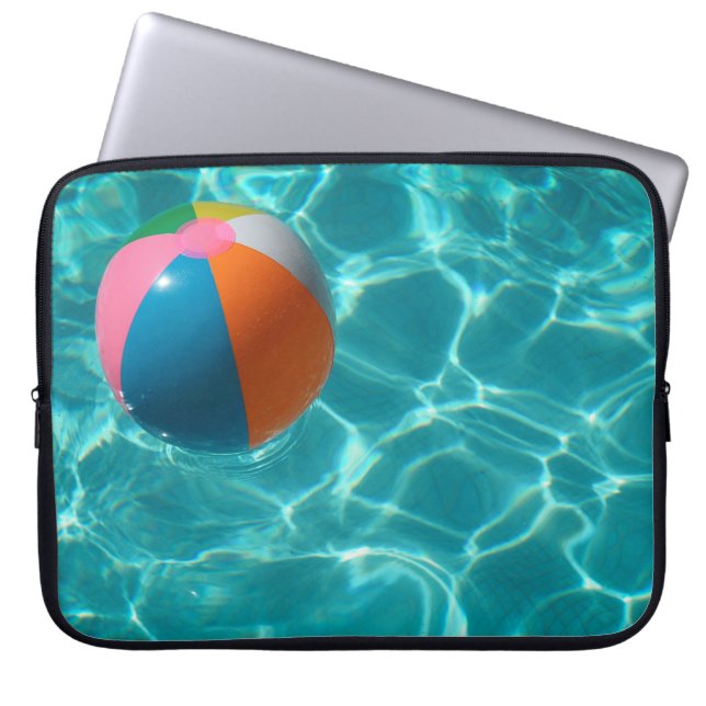 Weiße und farbenfrohe Beachball Laptopschutzhülle (Vorderseite)
