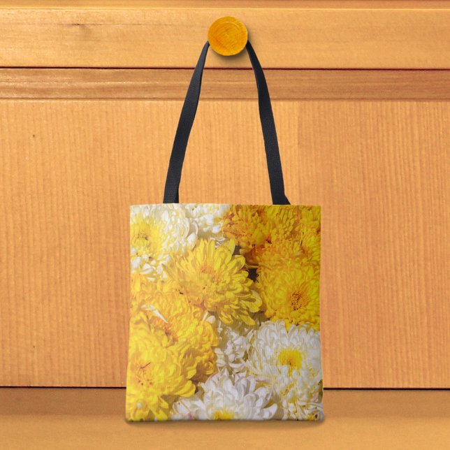 Weiße und gelbe Chrysanthemen-Tragetasche (Tote bag with white and yellow chrysanthemums)