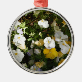 Weiße und gelbe Stiefmütterchen Silbernes Ornament