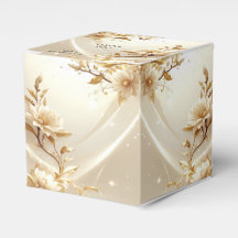 Weiße und goldene Blumen Geschenkbox