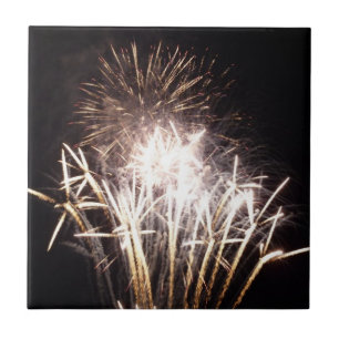 Weiße und goldene Feuerwerke I Patriotische Feier Fliese