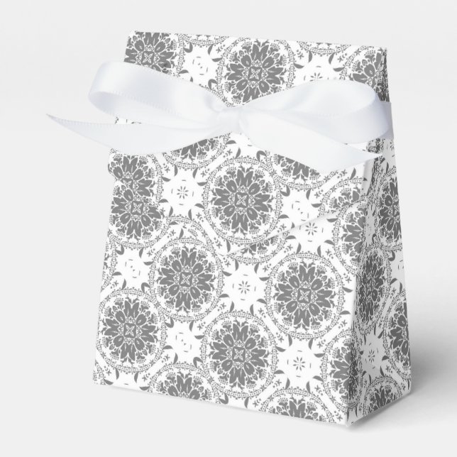 Weiße und graue Folklore Geschenkschachtel (Vorderseite)