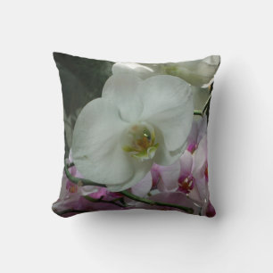 Weiße und Lila Orchideen Kissen