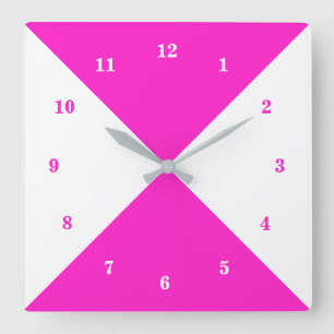 Weiße und rosa Wanduhr