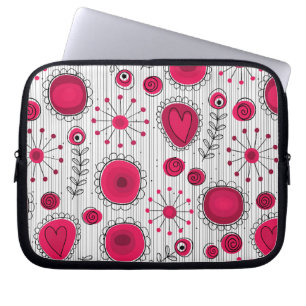 Weiße und rötliche Herzen und Blume mit Blumenmust Laptopschutzhülle