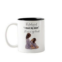 Weiße und schwarze Tasse für die Mutter mit einem 