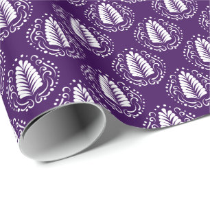 Weiße und violette stilisierte Damastfedern Geschenkpapier