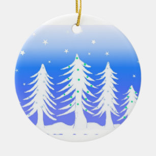 Weiße Weihnachtsbäume mit Frost Keramikornament