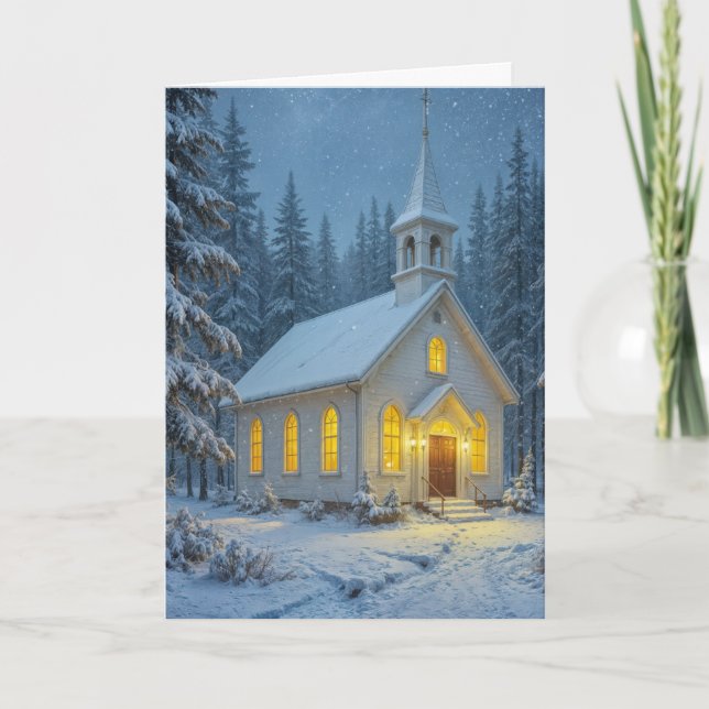 Weiße Weihnachtskapelle in Winterkiefern Karte (Vorderseite)