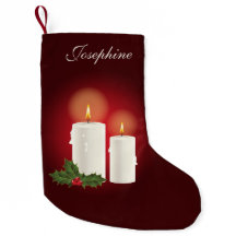 Weiße Weihnachtskerzen auf Rot mit individuellem N