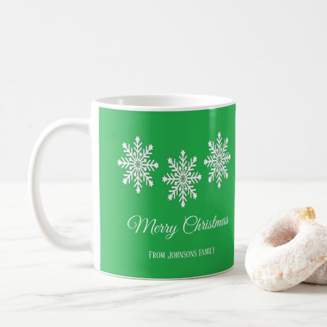 Weiße Weihnachtsschneeflocken Frohe Weihnachtsgrün Kaffeetasse (Mit Donut)