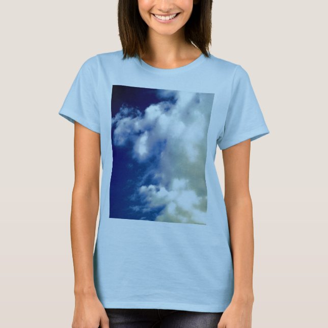 Weiße Wolken und Himmel T-Shirt (Vorderseite)