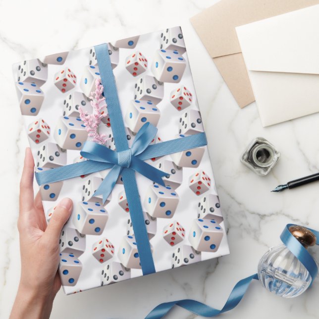 Weiße Würfel mit farbigen Punkten Geschenkpapier (Schenken)