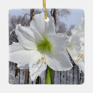 Weißer Amaryllis und Schnee II Keramikornament