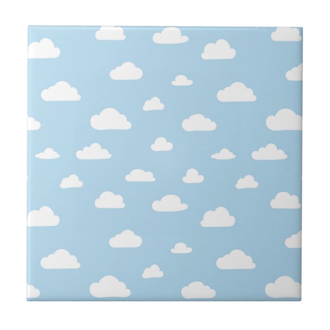 Weißer Cartoon Wolken auf blauem Hintergrund Fliese (Vorderseite)