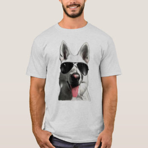 Weißer Deutscher Schäferhund mit Sonnenbrille T-Shirt
