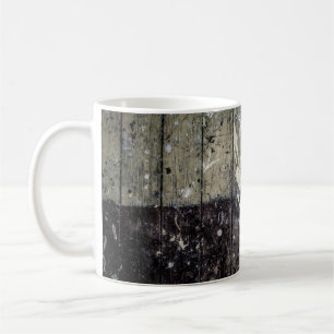 Weißer Druck auf braunem Holz Kaffeetasse