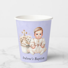 Weißer Kreuzkuchen mit Taufe der Mädchen Pappbecher