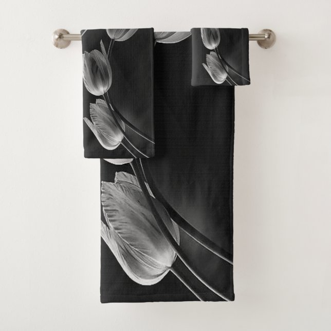 Weißer Marmor mit grauen, unterbelichteten Tulpen Badhandtuch Set (Insitu)