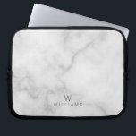 Weißer Marmor mit Personalisiertem Monogramm und N Laptopschutzhülle<br><div class="desc">Weißer Marmor mit Personalisiertem Monogramm und Namensschild mit Monogramm und Name in grauem,  modernem Sans Serif-Schriftart auf weißem Marmorboden.</div>