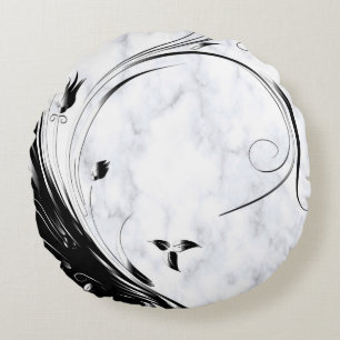 Weißer Marmor, schwarze Filigree Grafik Rundes Kissen