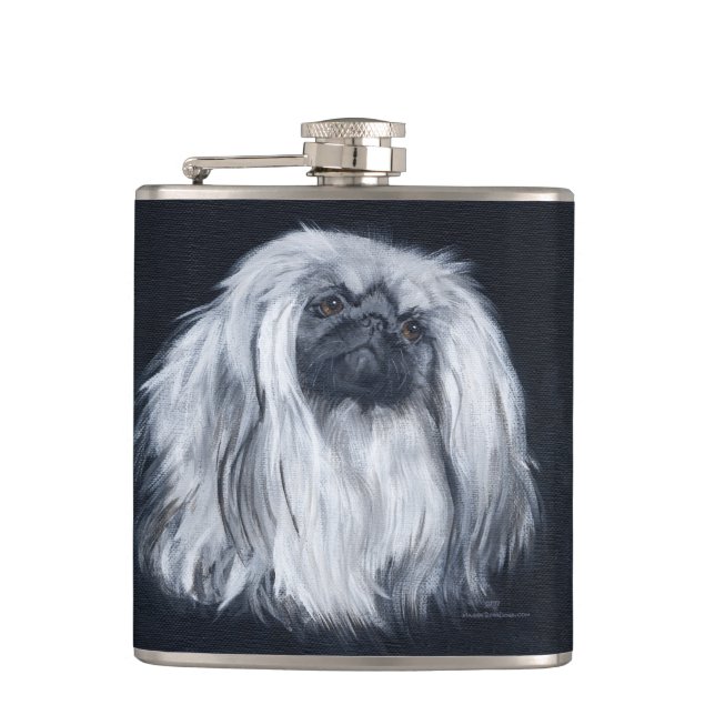 Weißer Pekingese-Hund Flachmann (Vorderseite)