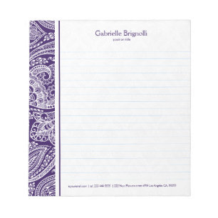 Weißer Pisley auf lila Notizblock