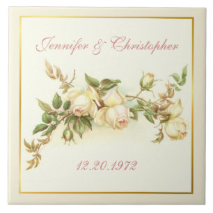 Weißer Rosensprayjahrestag Fliese