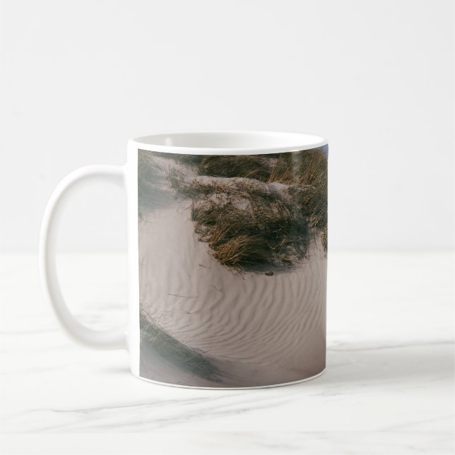WEISSER SAND UND GRÜNES GRASS FELD KAFFEETASSE (Links)