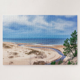 Weißer Sandstrand an der Ostsee in Lettland Puzzle