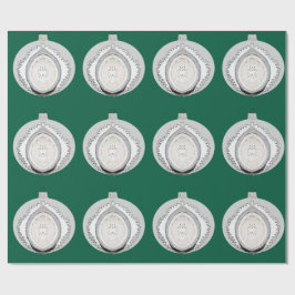 Weißer Schmuck zum Grünbuch Geschenkpapier