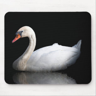 Weißer Schwan auf Schwarz Mousepad
