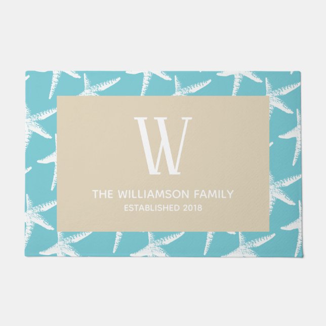 Weißer Seesterne und Familienname an der Küste Fußmatte (Vorderseite)